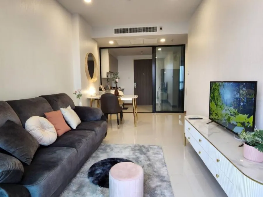 For rent, Supalai Premier Charoen Nakhon, 24th floor, high floor, beautiful room, comes with complete decorations. Book now, urgent.