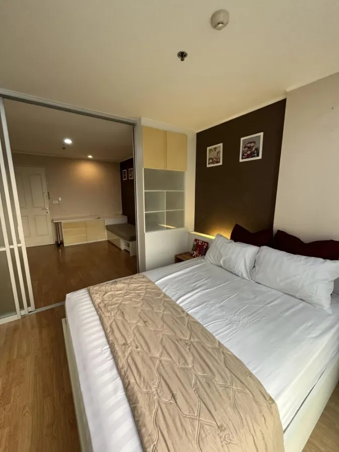 For sale, for rent, U Delight @ Chatuchak Station, 11th floor, swimming pool view. Nicely decorated room Hurry and reserve before you miss out.