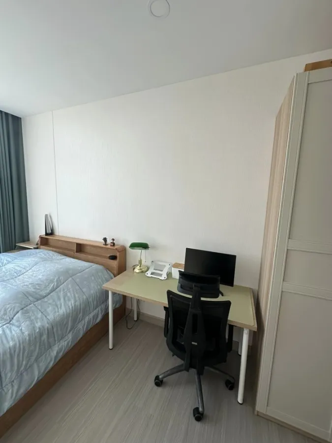 For rent: Supalai Premier Si Phraya-Samyan, high floor, great atmosphere, fully furnished, sofa bed, very comfortable, book now.