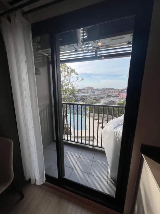For rent: The Privacy Thaphra Interchang, 5th floor, swimming pool view, fully furnished room, ready to move in, book now