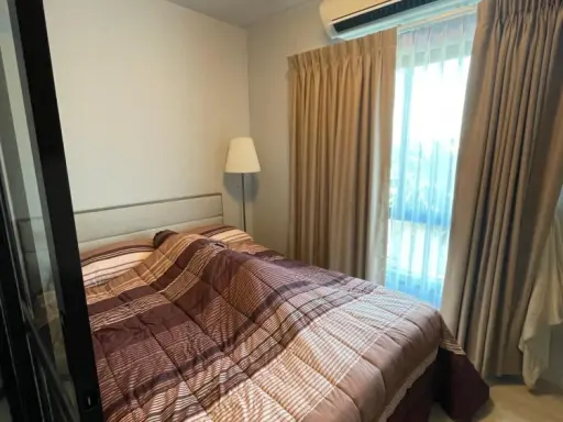 Rent!! Unio Ramkhamhaeng-Serithai The new room has just been decorated. Built-in furniture in the whole room, don't miss it!!