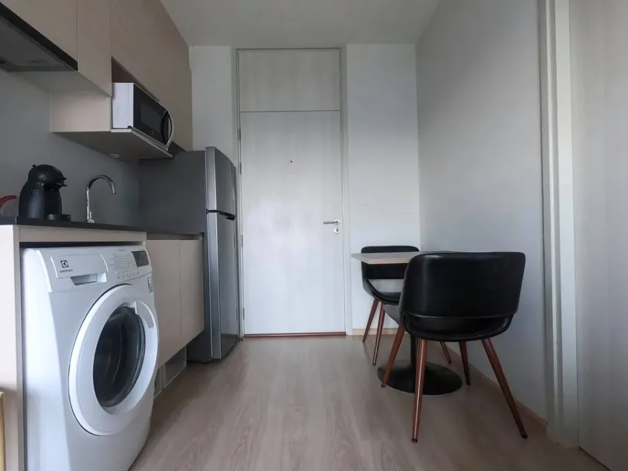 For rent: Noble Revolve Ratchada, a lovely unit with an unobstructed north-facing view and fully furnished. Book now!