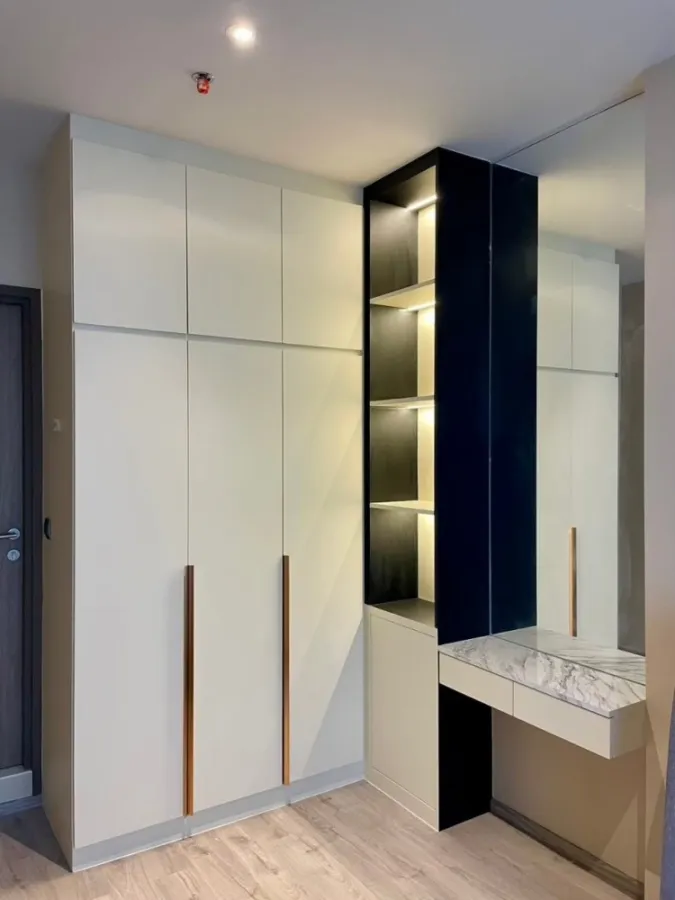 ให้เช่า Rhythm Ekkamai Estate ชั้น 10 ห้องตกแต่งจัดเต็ม สวยน่าอยู่ โซฟานั่งสบาย ดีแบบนี้ จองเลย