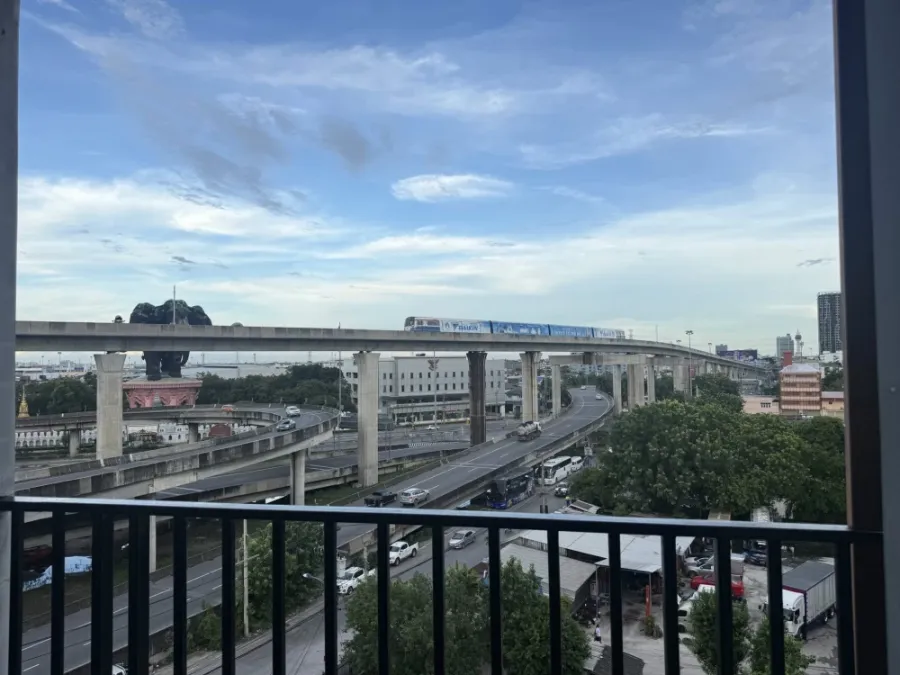 Tropicana BTS Erawan Building A, 8th floor (central view towards the BTS) for rent. Fully furnished with great amenities. Book now!