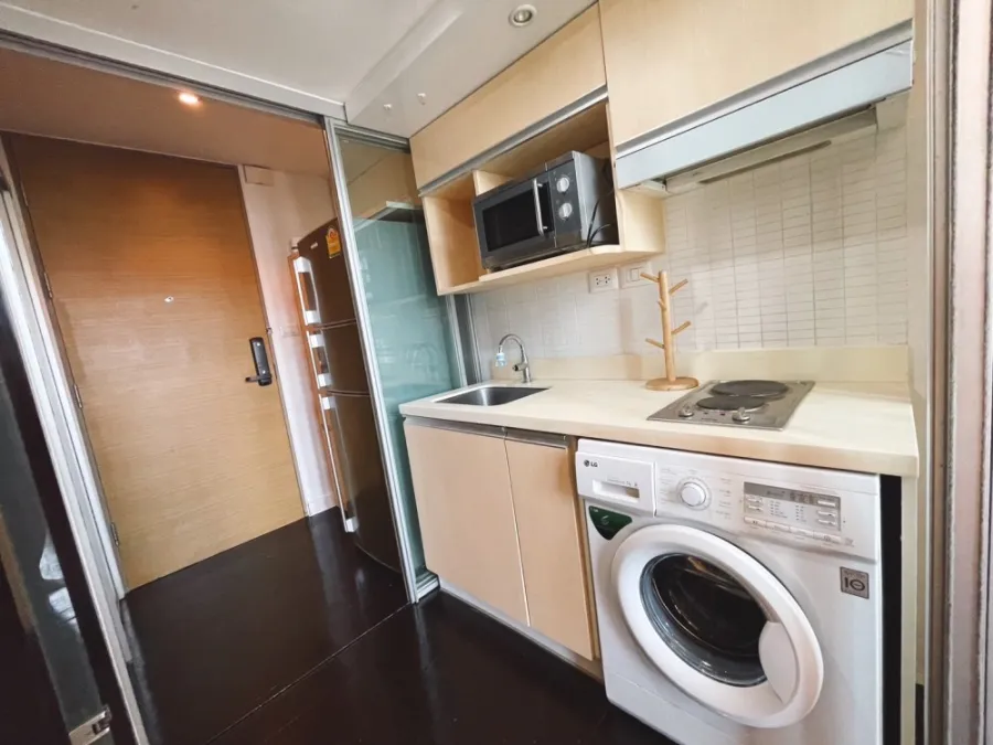 Condo for sale, rent, Ashton Morph 38, complete furniture and electrical appliances. Great facilities. Urgent!!
