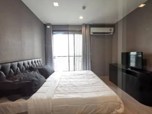 Condo for rent, Rhythm Sukhumvit 44/1, 1 bedroom, 2 bathrooms, built-in room, fully furnished, garden view, ready to move in, do not miss