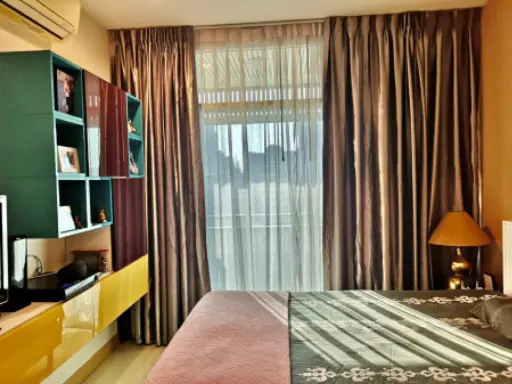 Urgent sale!! Condo Chewathai Ratchaprarop, corner room, beautiful decoration, fully furnished, ready to move in. Hurry up to reserve!! images