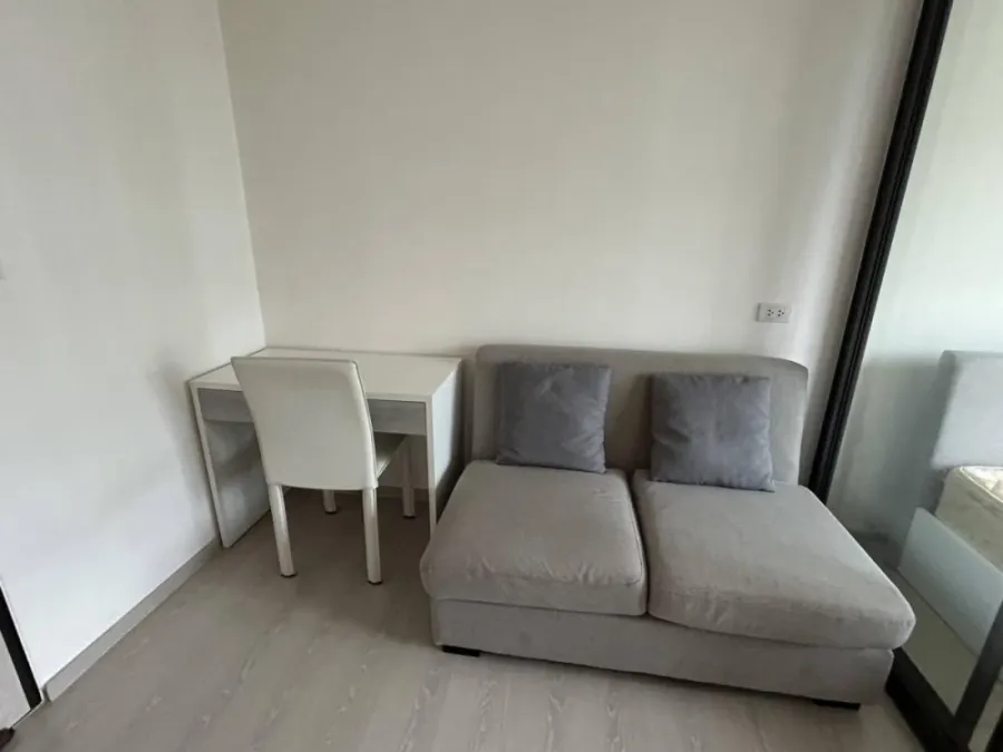 For rent: Grene Donmuang-Songprapha, fully furnished room, move-in ready. Book now!