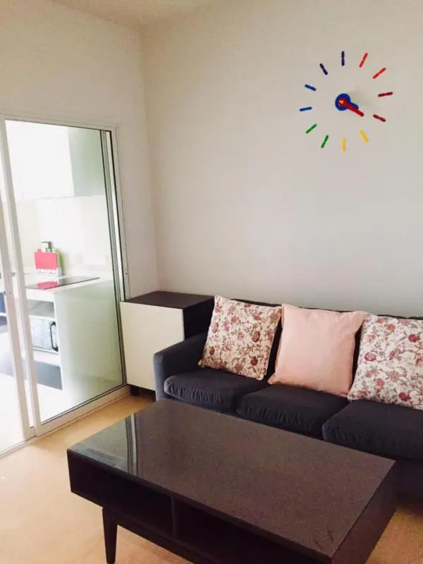 Condo for rent, The Tree Sukhumvit 71-Ekamai, beautiful room, lots of furniture Easy to travel location, near APL, don't miss it.