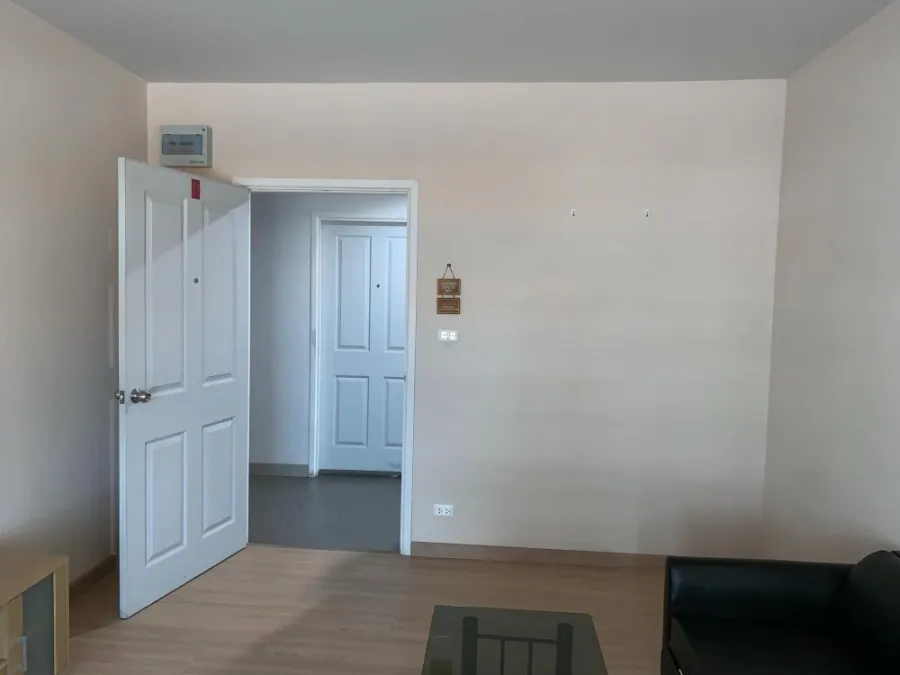 Selling Plum Condo Nawamin, Building A, 6th floor, room in brand new condition, nice to book now, don't miss it.