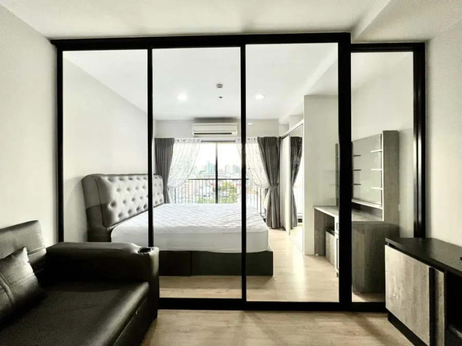 For rent, Fuse Miti Ratchada-Sutthisan, north direction, not hot, beautiful view, comfortable, big bed, sofa bed, hurry and grab it.