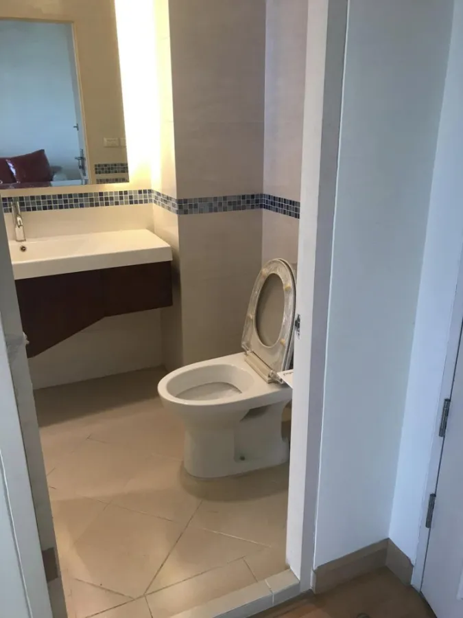 Condo for sale Life @ Phahon-Ari, barrier room, complete facilities Fully furnished Book now