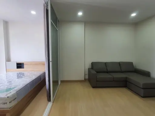 Condo for rent, Supalai Veranda Ramkhamhaeng, nice room, furnished + electrical appliances ready, has a very high view, book now.