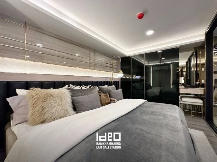 Down payment for sale, Ideo Ramkhamhaeng - Lamsalee Station, 2 bedrooms, 1 bathroom, 32nd floor, very high, great city view, reserve now!!