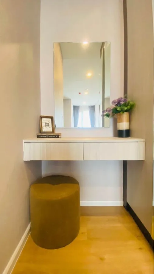 Condo for sale Notting Hill Laem Chabang-Sriracha Easy to decorate color tones, nice sofas, nice rooms, don't wait.