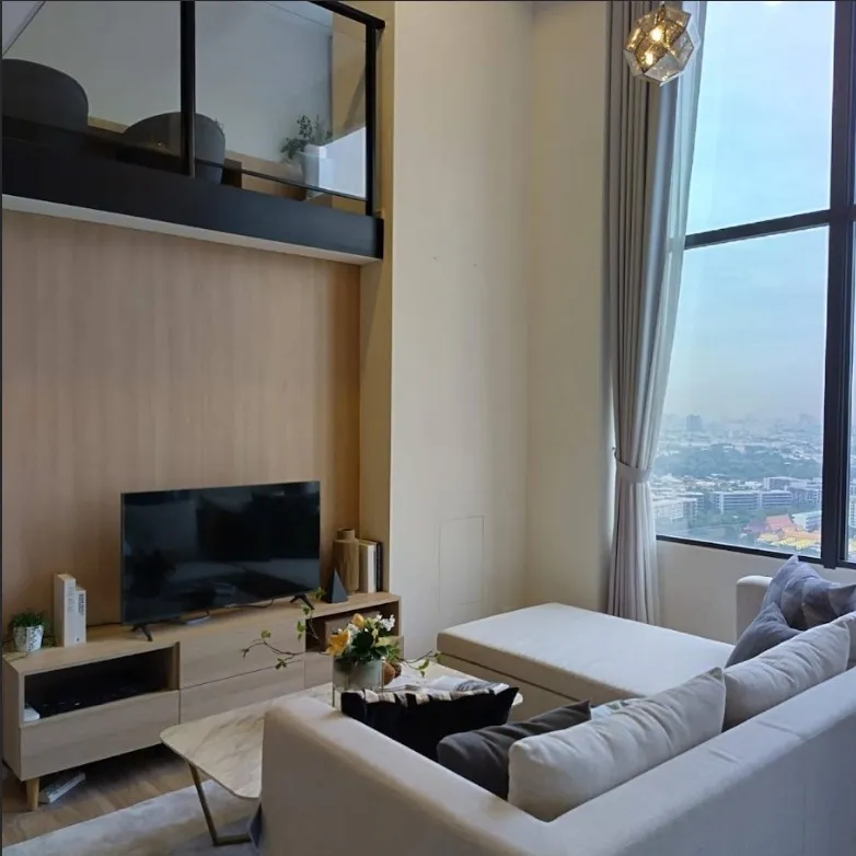 ให้เช่า!! คอนโด ไซมิส สุขุมวิท (อ่อนนุช) ห้องดูเพล็กซ์ One bedroom เฟอร์ครบ พร้อมเข้าอยู่ ห้ามพลาด!!