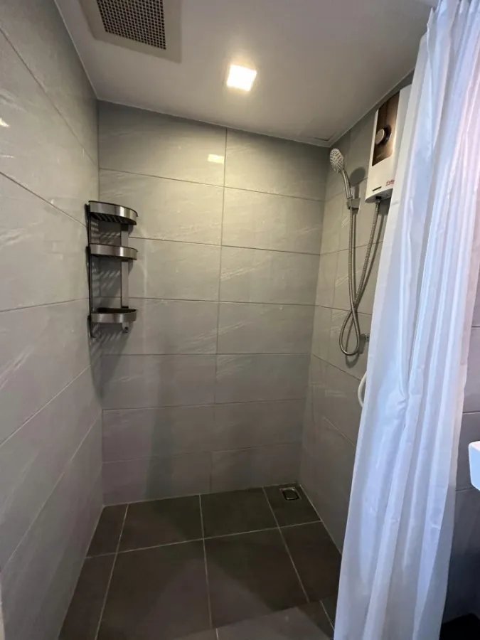 For rent urgently!! Condo The Room Sukhumvit 79, near BTS On Nut, good location, easy to travel, don't miss it!!