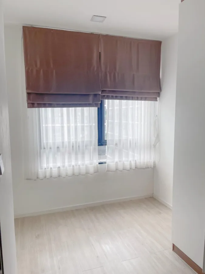Condo for rent, Atmoz Ladprao 71, nice decorated room Install wallpaper in the whole room and get the best price. Book now.
