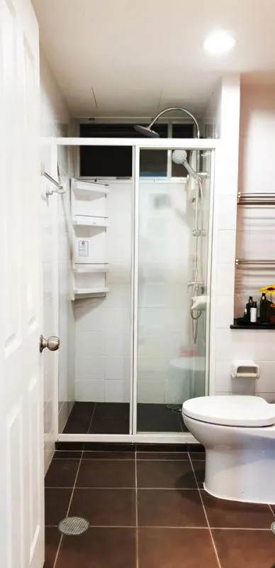 For sale the link sukhuvmit 50 size 41.87 sq m, near bts On Nut, there is a washing machine, do not miss.