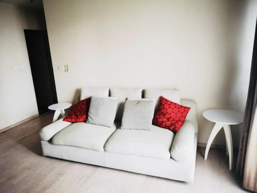 Urgent! Noble Solo Condo for rent, 2 bedrooms (83 sq. m.), fully furnished, high-end, near BTS Thonglor.