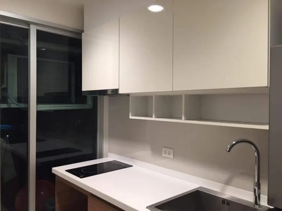 For Rent ฟิวส์ จันทน์ สาทร ห้องกั้นเป็นสัดส่วน พร้อมเครื่องใช้ไฟฟ้าครบ สนใจรีบย้ายด่วนๆเลยจ้า