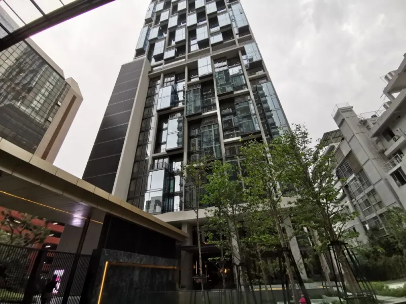 ขาย ให้เช่า คอนโด 28 ชิดลม ตกแต่งบิ้วอิน ระเบียงบานพับ กว้าง จองก่อน ได้อยู่ก่อนเลยจ้า