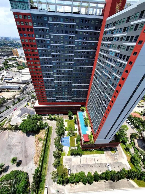 For Rent Plum Condo Ramkhamhaeng Station ชั้น 25 วิวสระโครงการไพรเวซี่ + หน้าถนน โดนใจแบบนี้ด้วนๆๆ
