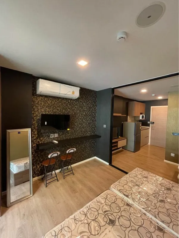 ปล่อยเช่า เคฟ ทาวน์ ชิฟท์ วิวสระ ห้องแต่งผนังเรียบง่าย เฟอร์นิเจอร์อย่างดี เครื่องใช้ไฟฟ้าครบ จองเลย