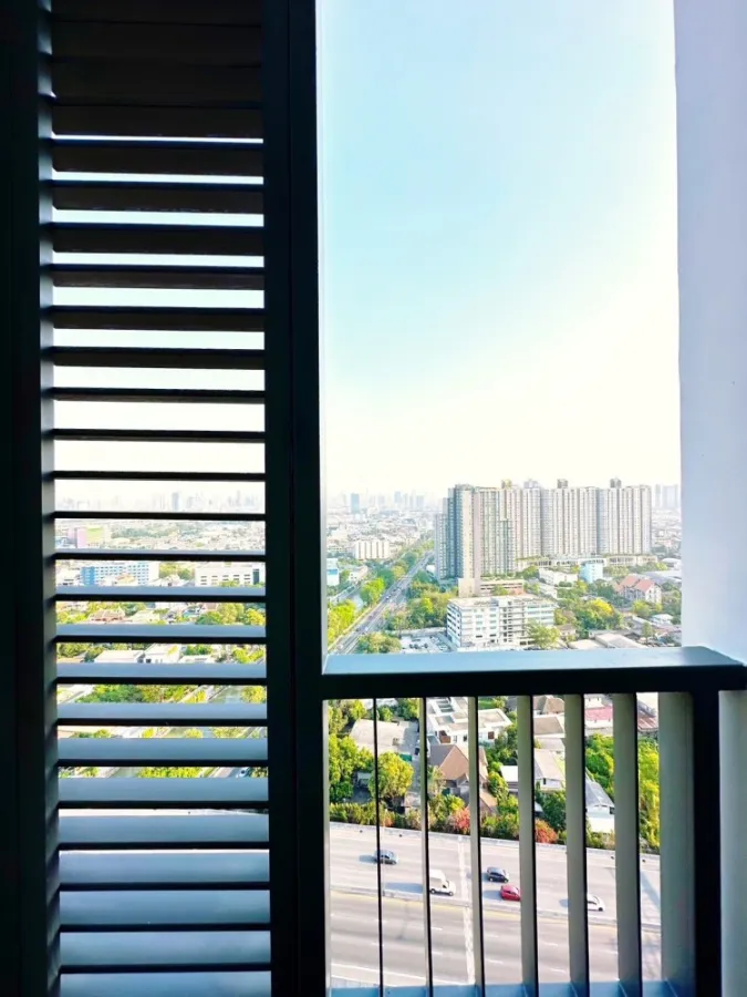 For rent, Metro Sky Prachachuen, 21st floor, city view, beautiful room, comes with complete decoration. If interested, hurry and reserve now.