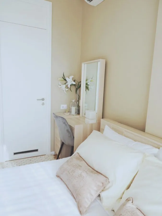 For rent The Saint Residences, new room, unboxing Minimal style decoration High floor, great view I need this room