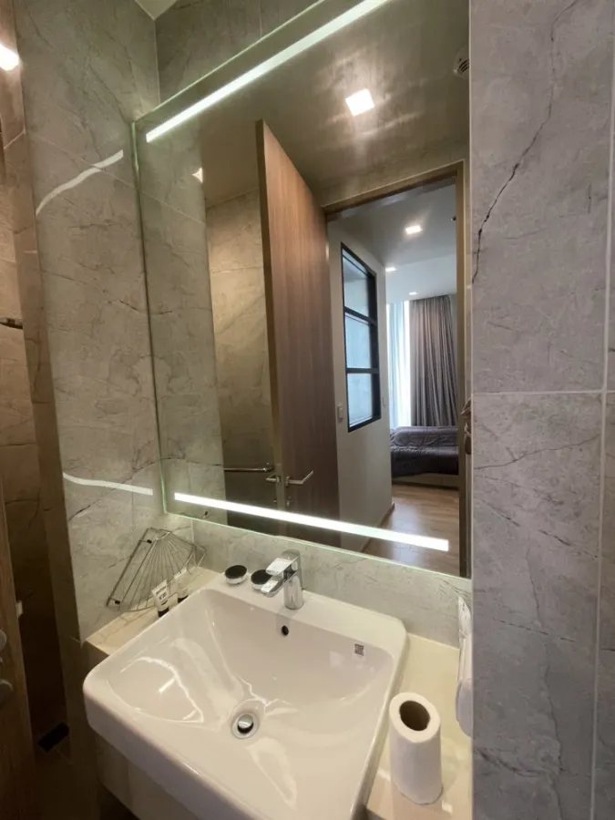 Condo for rent, Noble Around Sukhumvit 33, well proportioned room. Fully furnished, don't miss it!!