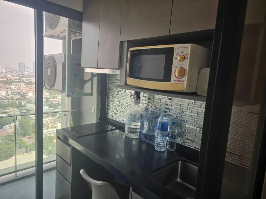 For rent: The Clef Riverine Chao Phraya - Wong Sawang, 18th floor, fully furnished, ready to move in, book now.