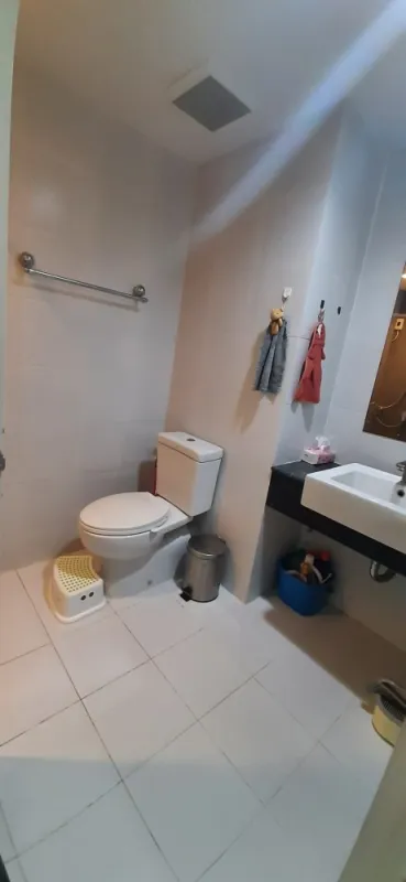 ให้เช่า คอนโด A Space รัชดา-สุทธิสาร เตียงใหญ่นอนสบายสุดๆ ห้องกั้นเป็นสัดส่วนดีมาก จองเลย
