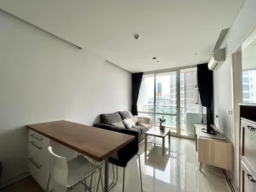 Sell / rent T.C. Green Condo, high floor room, ready to move in, don't wait!!