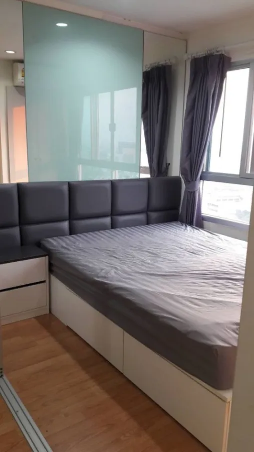 ห้องน่าอยู่มาก ตกแต่งอย่างดี ชั้น 19 ได้วิวสระ จองเลยLumpini Ville Prachachuen - Phongphet 2 ให้เช่า