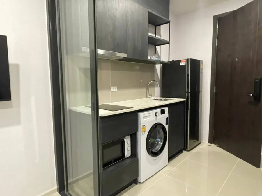 For rent!! Condo XT Huai Khwang, 6th floor, fully furnished, ready to move in, convenient transportation, don't miss it!!