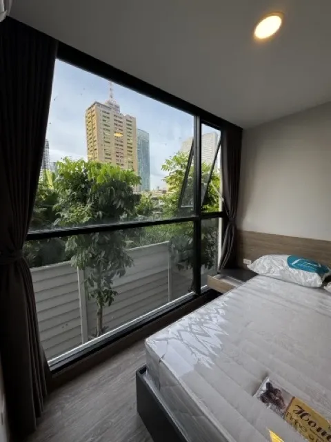 For rent: FLEXI Sathon - Charoen Nakhon. Spacious and comfortable room with full furnishings. Book now!