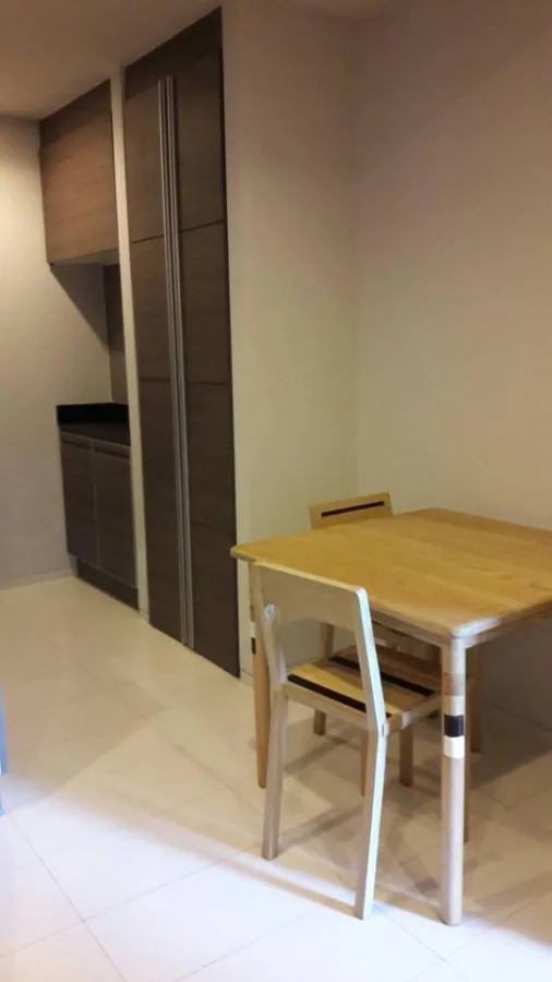 Selling Keyne By Sansiri, 12th floor, super spacious room with furniture You can only come and move in. Hurry up.