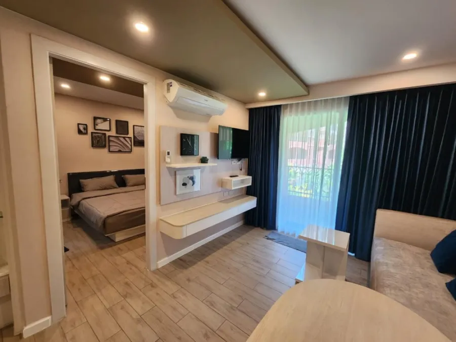 ให้เช่า Seven Seas Condo Jomtien ชั้น 3 วิวสระ ตกแต่งอย่างดี เตียงนอนใหญ่นอนสบาย ดีแบบนี้ห้ามพลาด