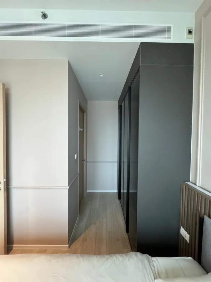 ขายห้องโครงการ The Lofts Silom ห้องพร้อมอยู่ Fully furnished with built-in บอกเลยว่าห้ามพลาด