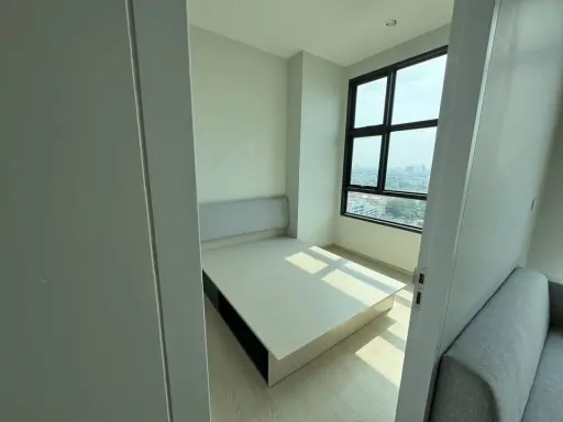 For sale: Flexi Ratchadaphisek 1 Bedroom Cloud Space, 3.6 meter high ceiling. You'll regret not reserving it. images