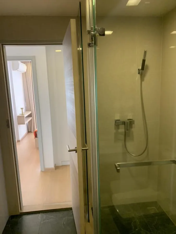 For sale, for rent, Liv @ 49, 7th floor, corner room, very private, beautifully decorated, luxurious, every good piece of furniture, reserve quickly.