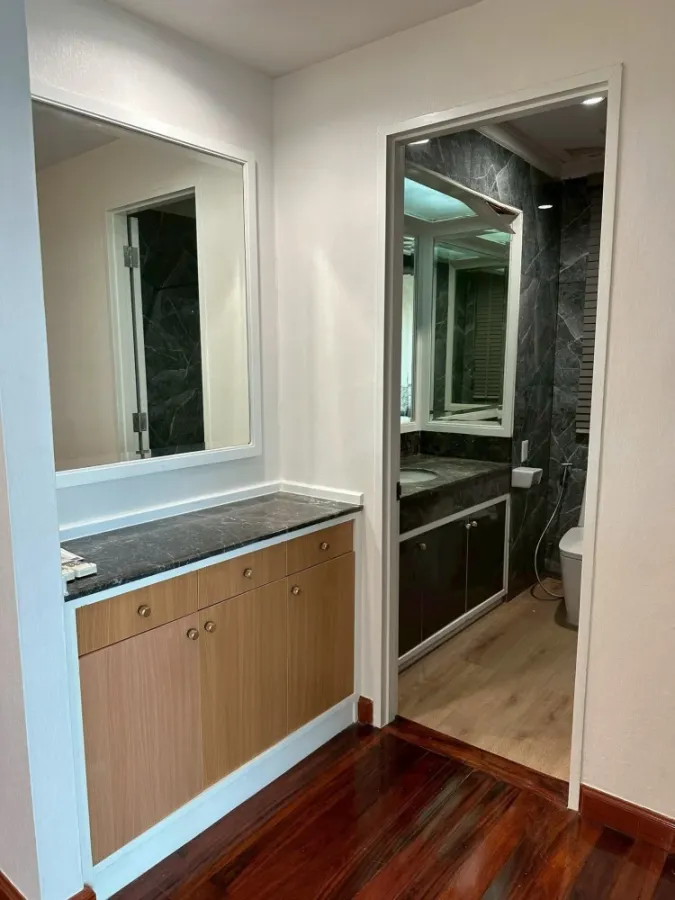 For rent: Baan Chao Praya, 22nd floor, fully furnished. Book now! (Quickly!)
