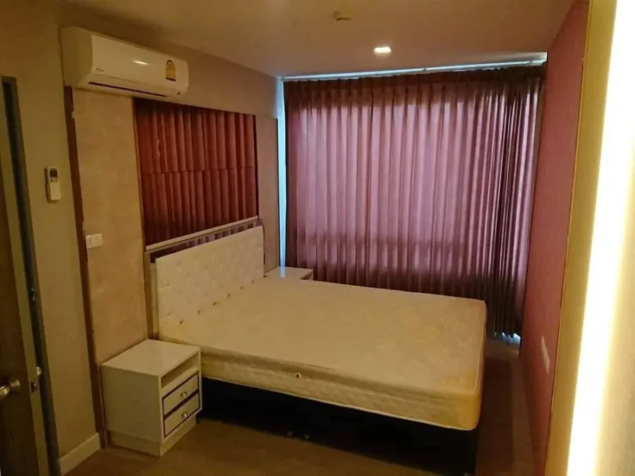 For rent sell:Metro Luxe Ratchada, 3rd floor (corner unit),Building A. Built-in furnishings and fully furnished. You definitely need to book this one!