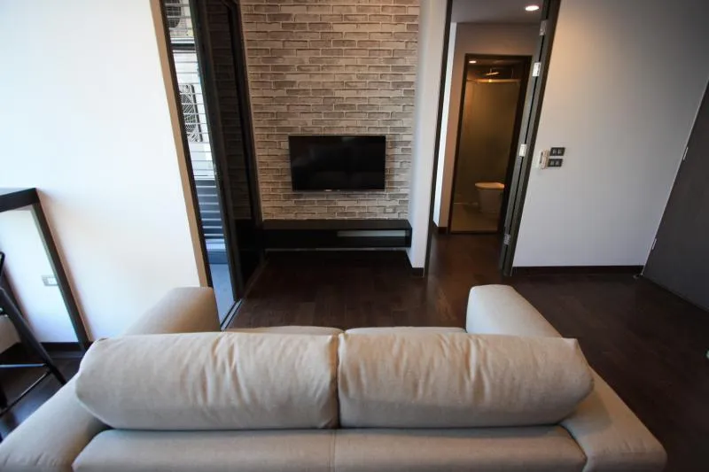 ให้เช่า The Lumpini 24 38 ตรม. 1 ห้องนอน เฟอร์ครบ วิวสวย ห้องสวยมีระดับพร้อมอยู่ ด่วน