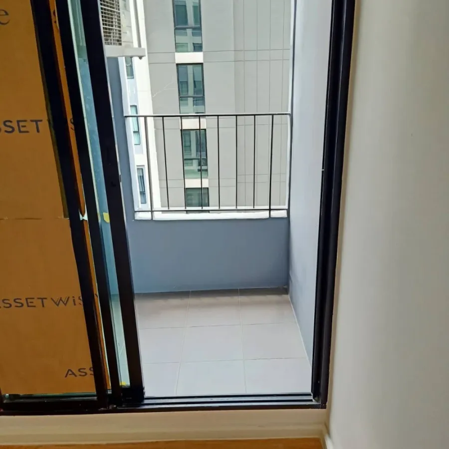 Condo for rent at Atmoz Kanaal Rangsit, separate partitioned unit, 7th floor, pool view. Book now, don't miss out!