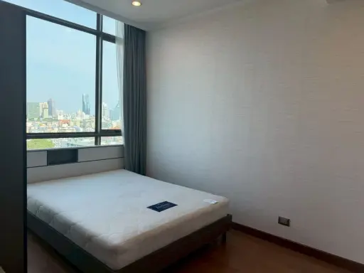 2-bedroom Supalai Oriental Sukhumvit condo for rent, fully furnished. Book now!