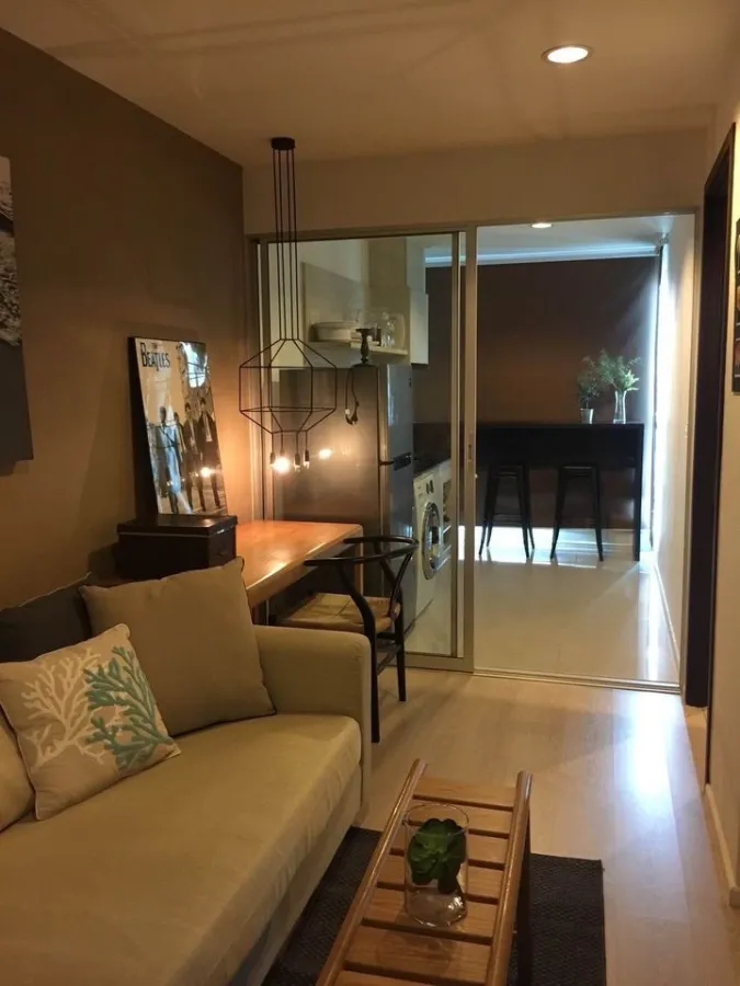 ขาย คอนโด Rhythm Sathorn-Narathiwas ห้องตกแต่ง Modern Style น่าอยู่มาก พลาดไม่ได้แล้ว จองเลย
