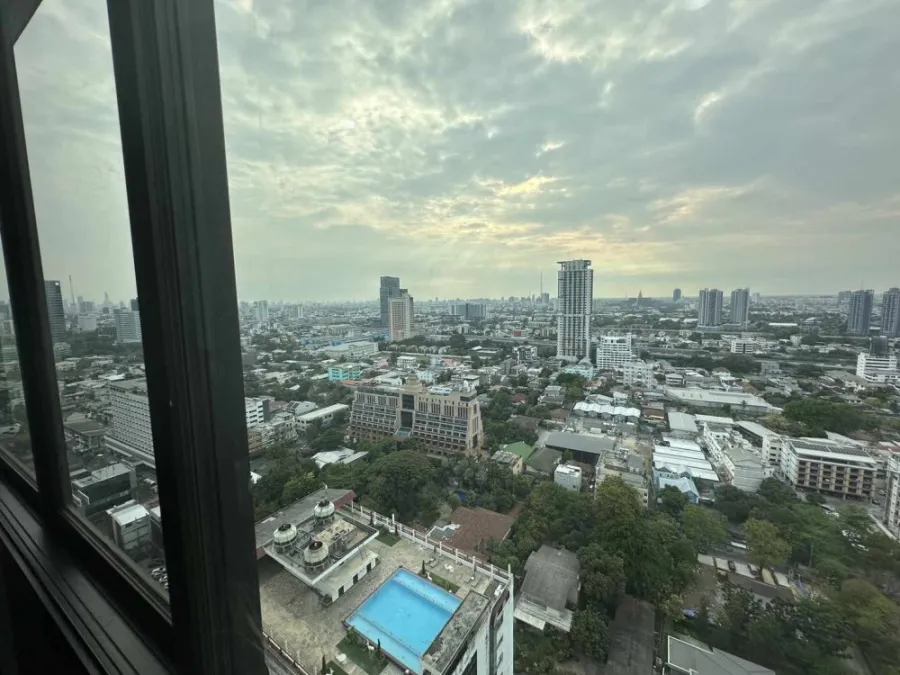 Condo for sale Lumpini Place Phahon-Saphan Khwai, high floor, good view, complete amenities, reserve now.