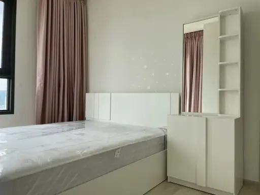 For sale, for rent, Life One Wireless Condo, 29th floor, high view, nice wallpaper, best price, hurry and reserve now.